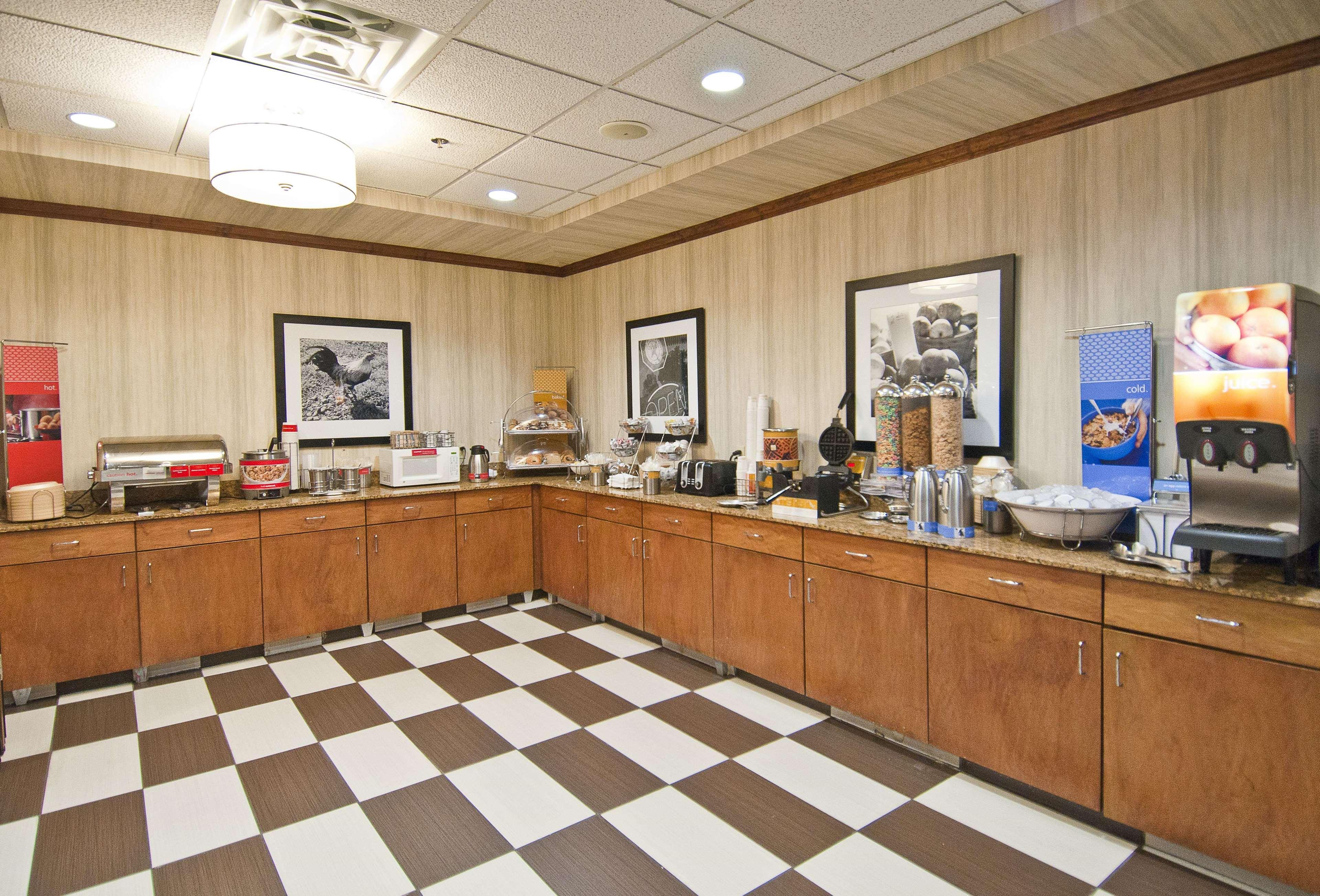 Hampton Inn Canton Exteriér fotografie