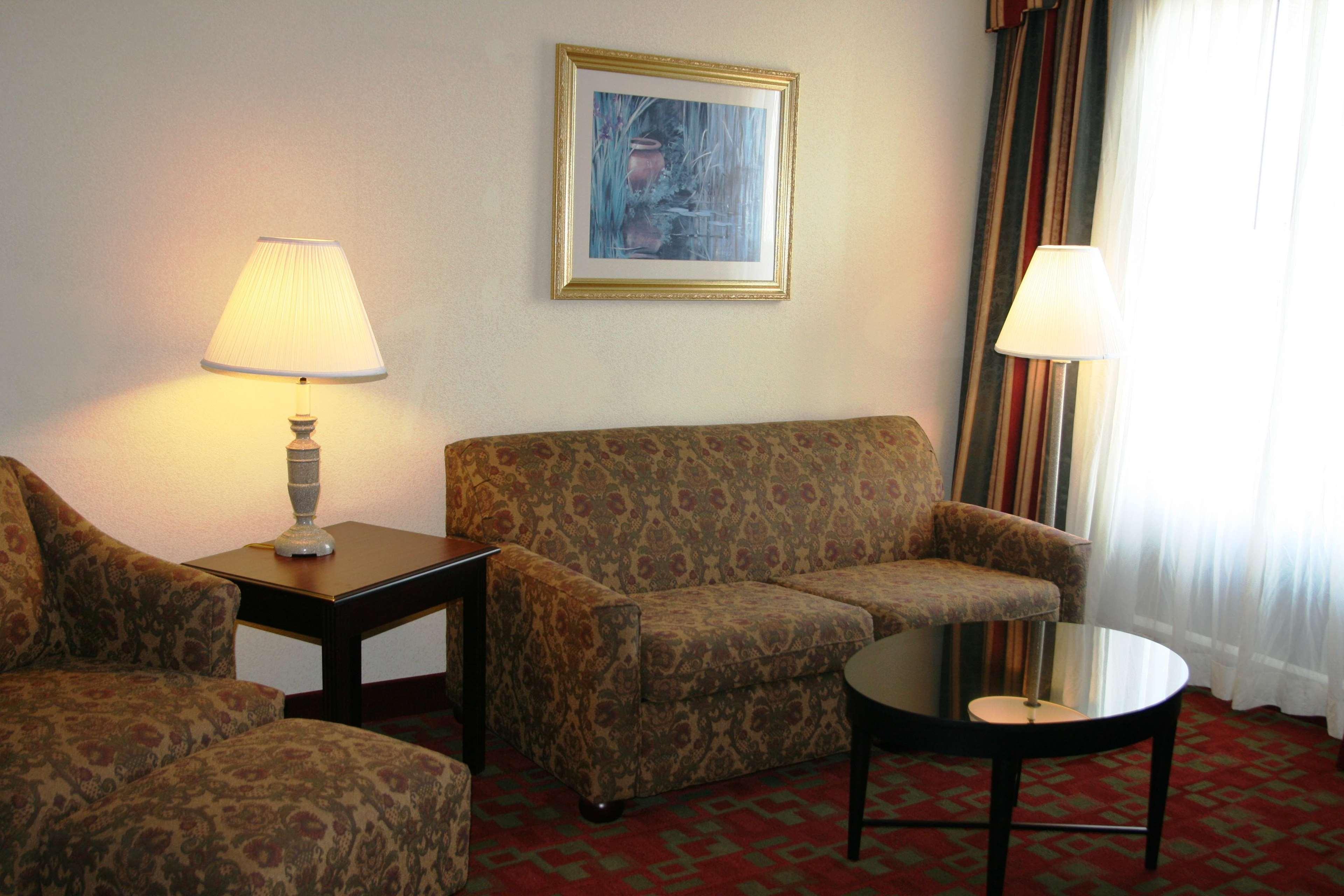 Hampton Inn Canton Pokoj fotografie