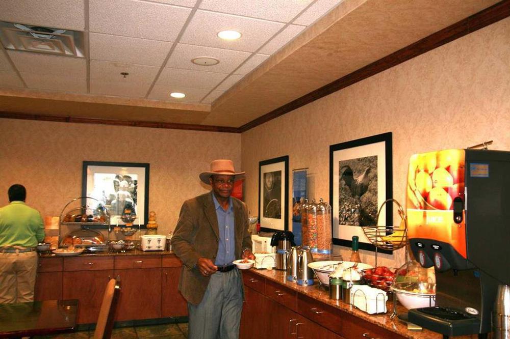 Hampton Inn Canton Restaurace fotografie